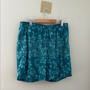 Kirkland Signature Men’s XL Swim Trunks Blue Floral Stretch Shorts